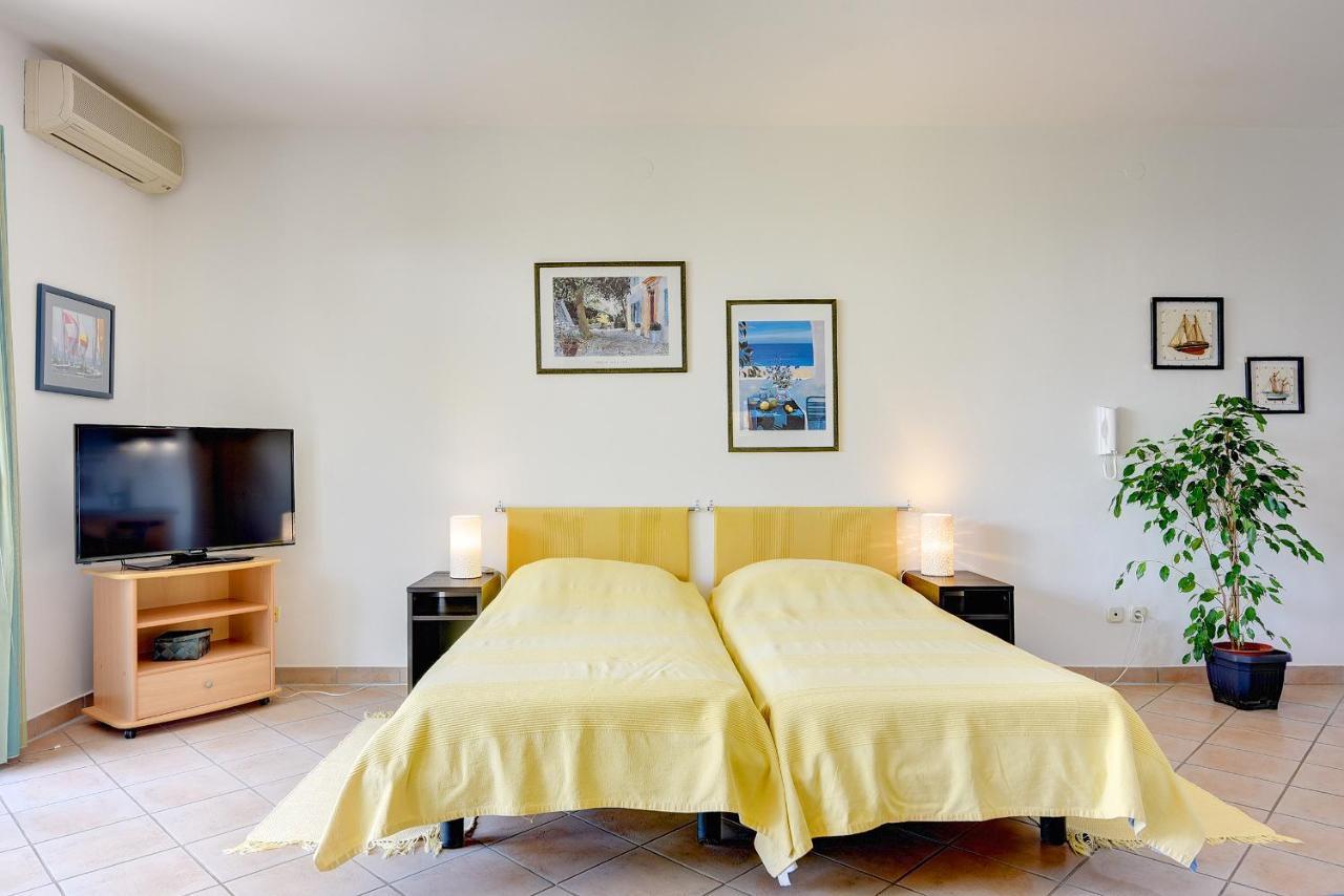 Apartments Villa Ana Медулин Экстерьер фото