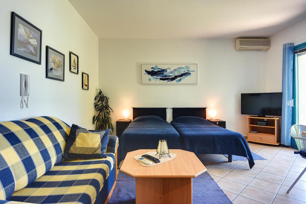 Apartments Villa Ana Медулин Экстерьер фото