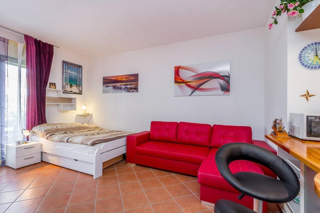 Apartments Villa Ana Медулин Экстерьер фото