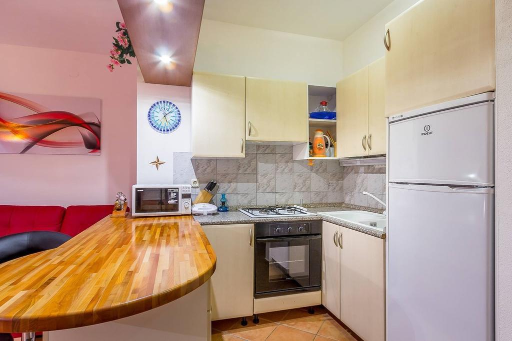 Apartments Villa Ana Медулин Экстерьер фото